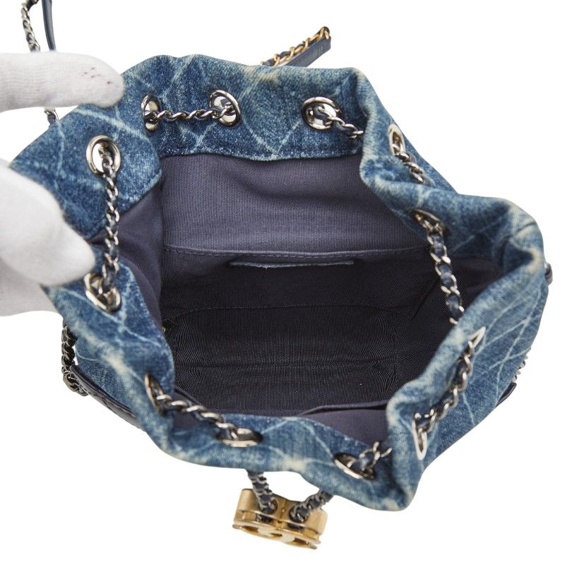 Chanel CC Logo Gabriel de Crossbody Chain Shoulder Bag Bucket Drawstring Blue — view 7
