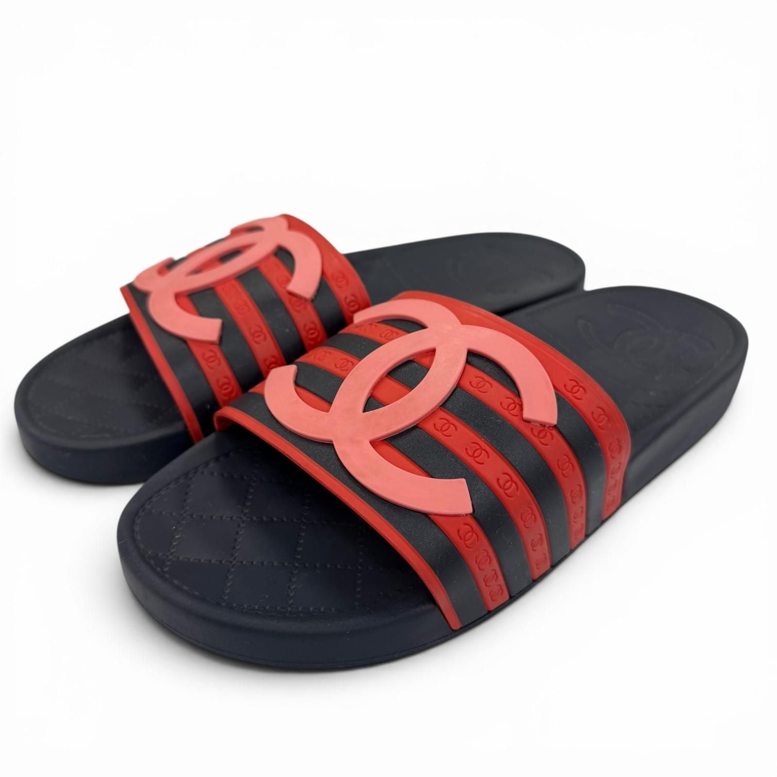Chanel CC Logo Border Pattern Rubber Slides Sandals Red Navy