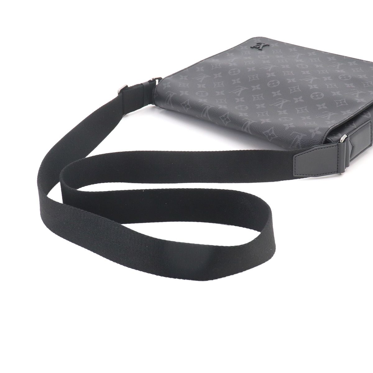 Louis Vuitton Monogram Eclipse District MM NM Shoulder Bag Black — view 6