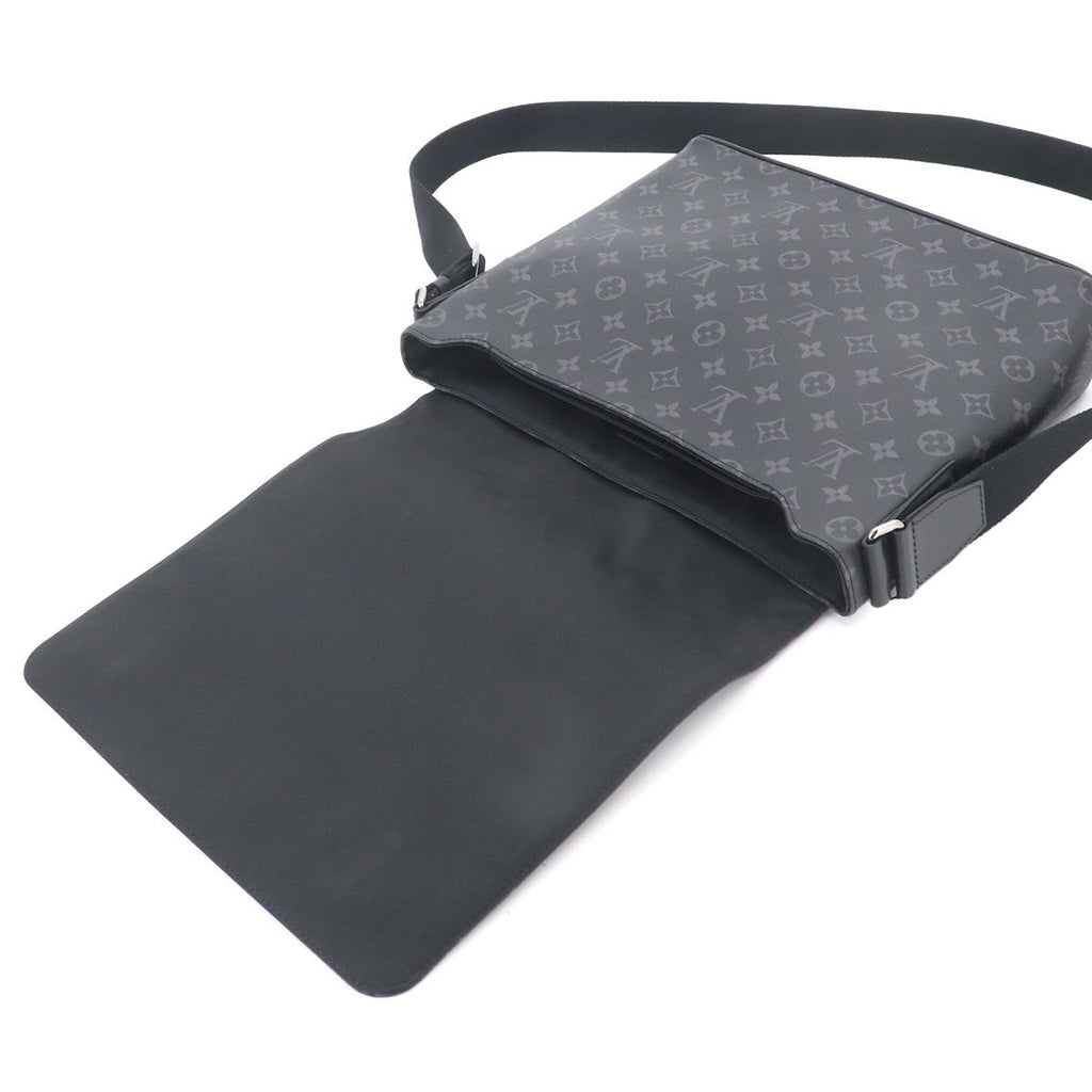 Louis Vuitton Monogram Eclipse District MM NM Shoulder Bag Black — view 8