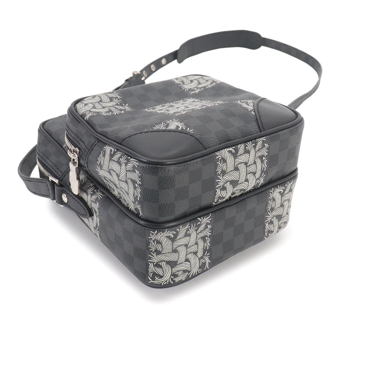 Louis Vuitton Damier Graphite Christopher Nemes Amazon Shoulder — view 5