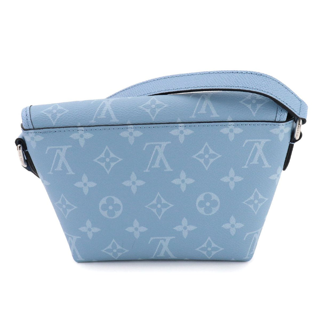 Louis Vuitton Taigarama Pulse Wearable Wallet Shoulder — view 3