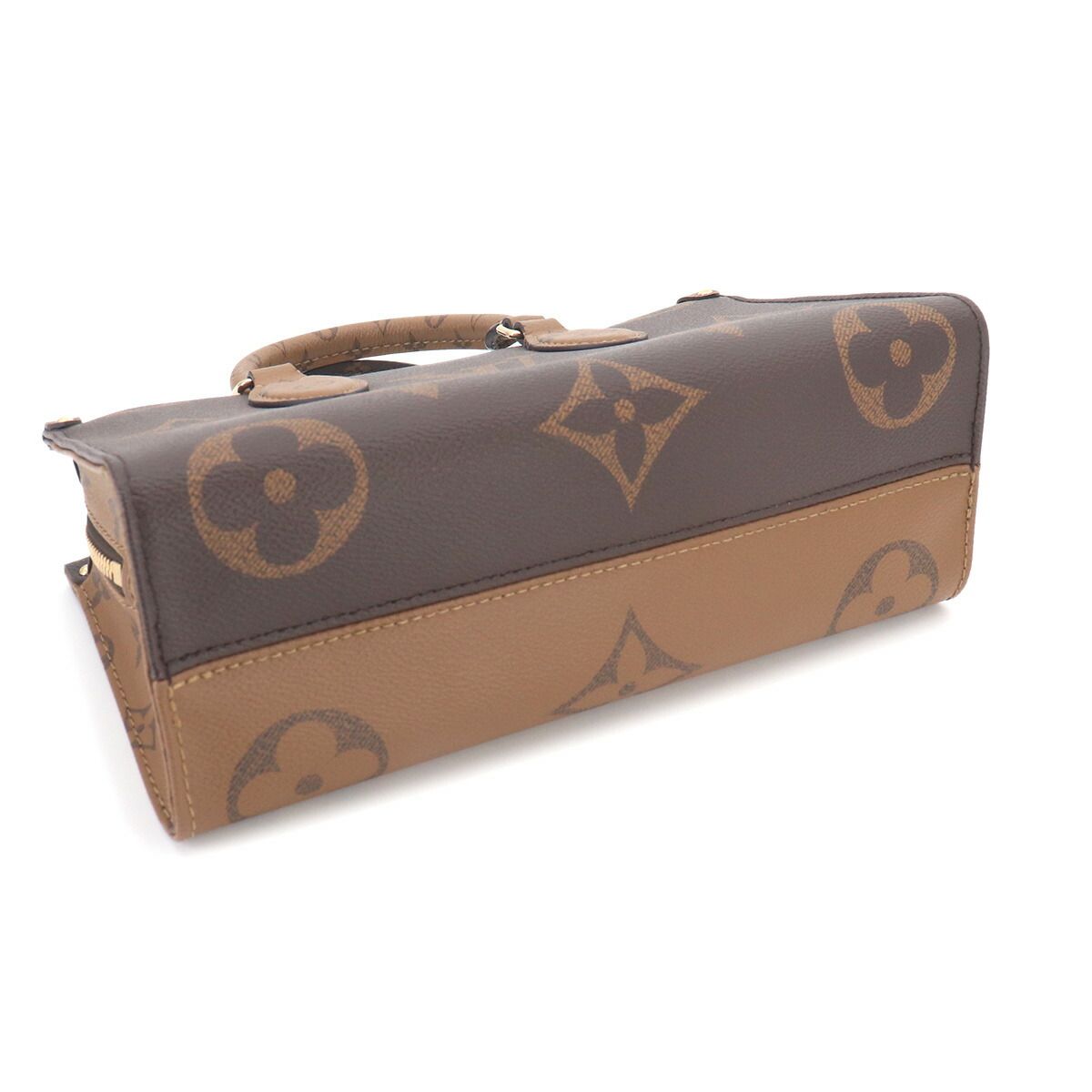 Louis Vuitton Monogram Giant On The Go East West 2-Way — view 5