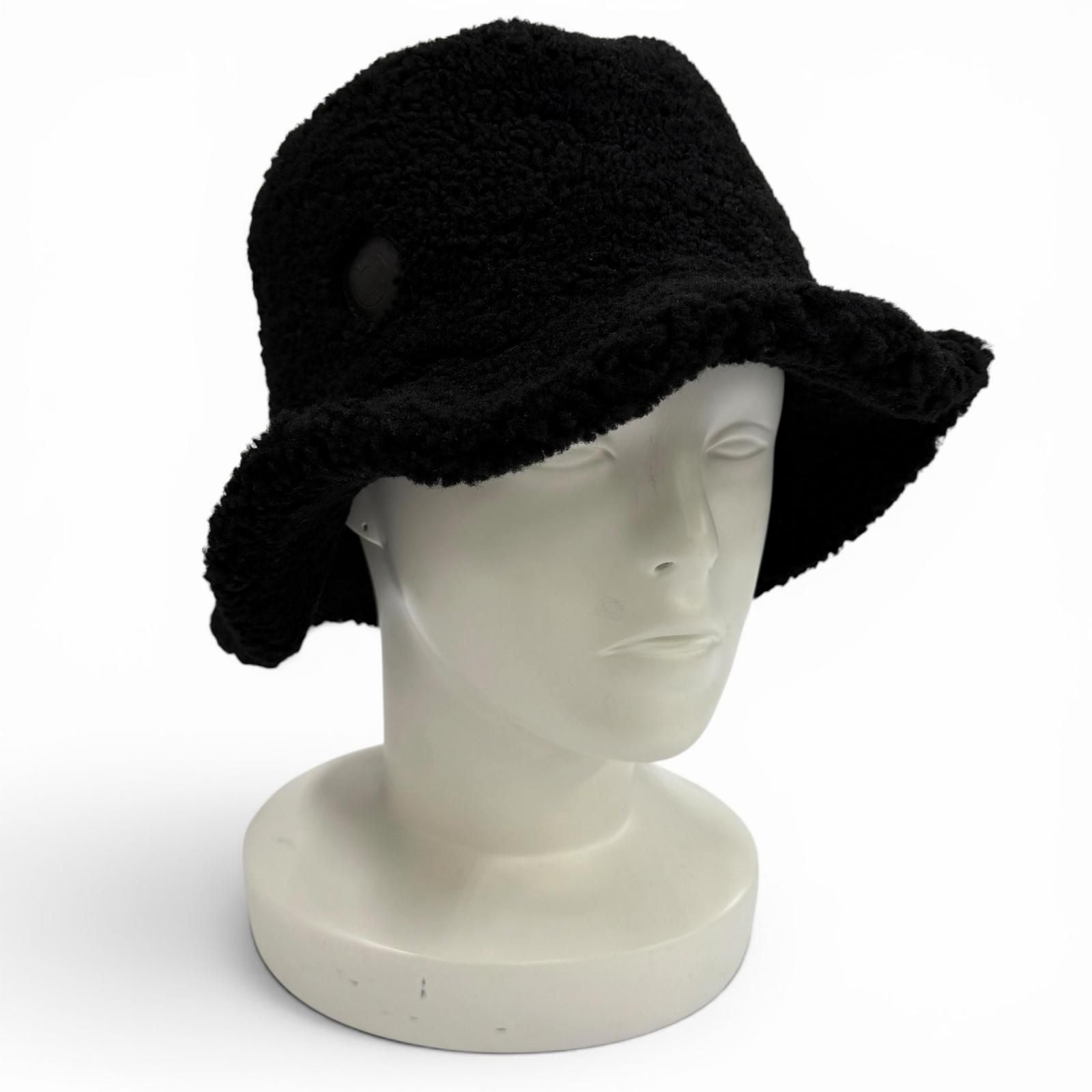 Hermes Faux Vue Clou de Selle Patch Merino Shearling Bucket Hat Black 57