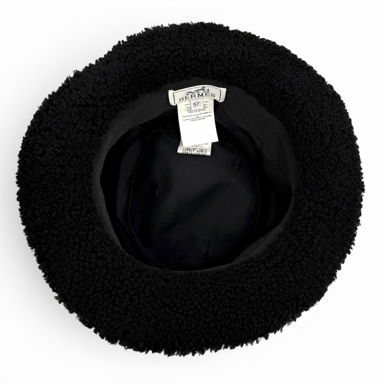 Hermes Faux Vue Clou de Selle Patch Merino Shearling Bucket Hat Black 57 — view 5
