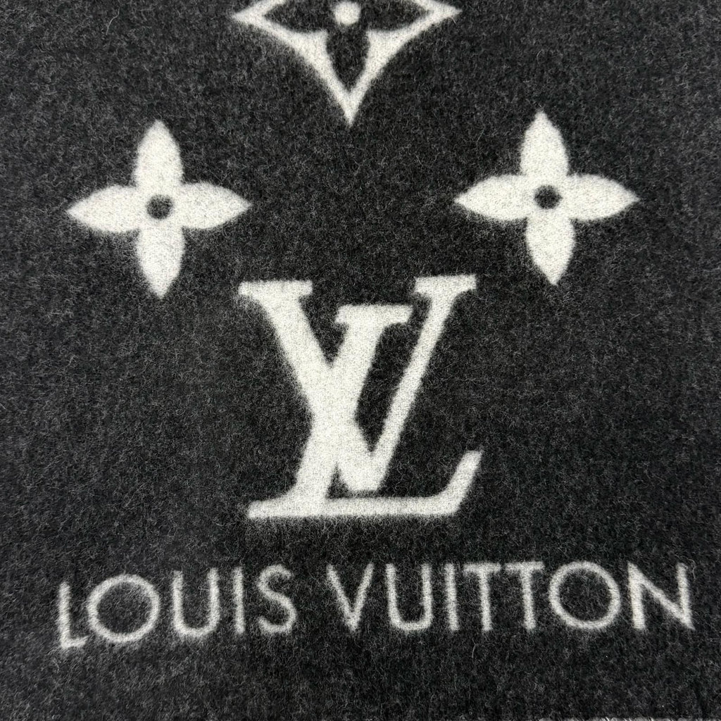 Louis Vuitton Scarf Reykjavik Cashmere Noir Monogram 170 45 cm — view 5