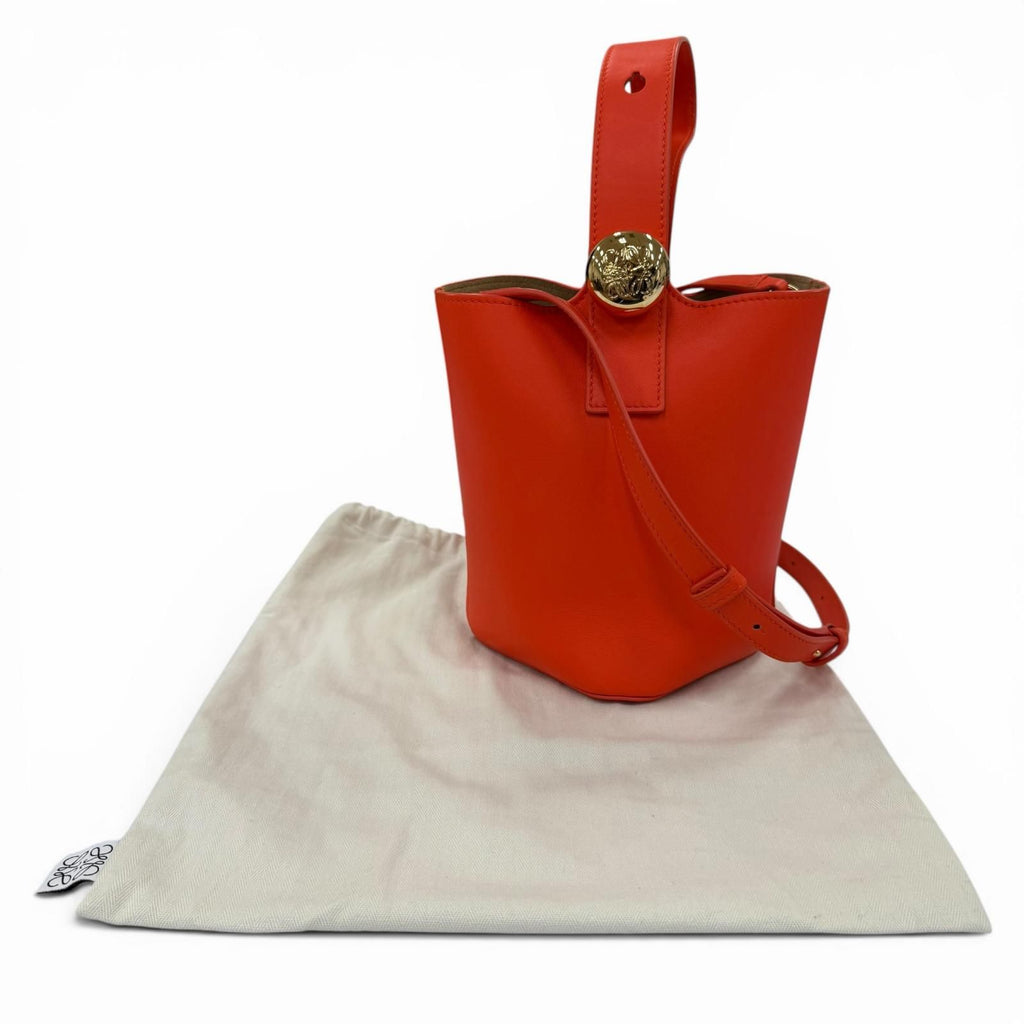 Loewe Pebble Bucket Bag Mini Smooth Calfskin 2-Way Shoulder Vivid Orange — view 2