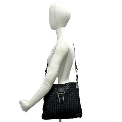 Bottega Veneta Intrecciato Leather Shoulder Bag Pochette Crossbody Black — view 2