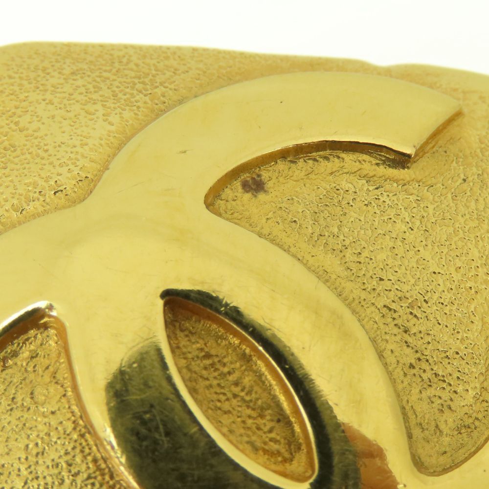 Chanel Brooch CC Logo Metal Gold 29 Diamond Plated — view 4