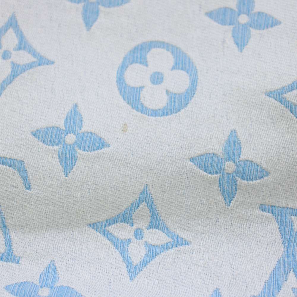 Louis Vuitton T-shirting Monogram Shawl All Over Pattern Silk Blue White Scarf — view 6