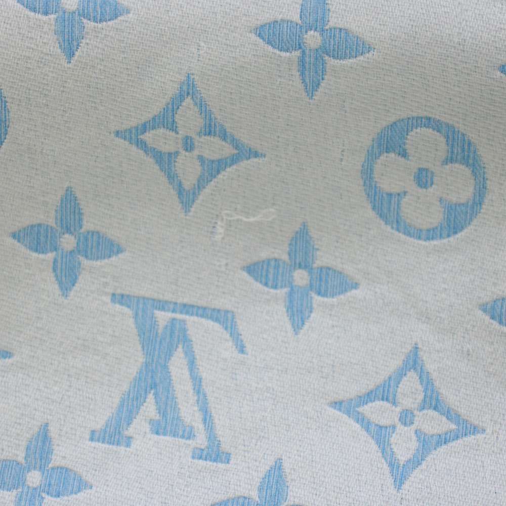 Louis Vuitton T-shirting Monogram Shawl All Over Pattern Silk Blue White Scarf — view 5