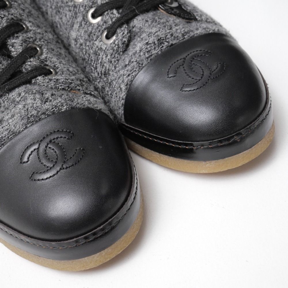 Chanel Sneakers 38 CC Logo Tweed Lambskin — view 5