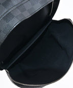 Louis Vuitton Handbag Black — view 3