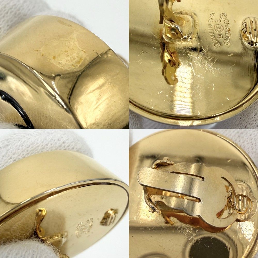 Chanel Earrings CC Logo Round Vintage 2 6 Gold — view 6