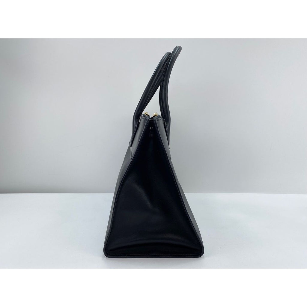 Prada Handbag Black — view 4