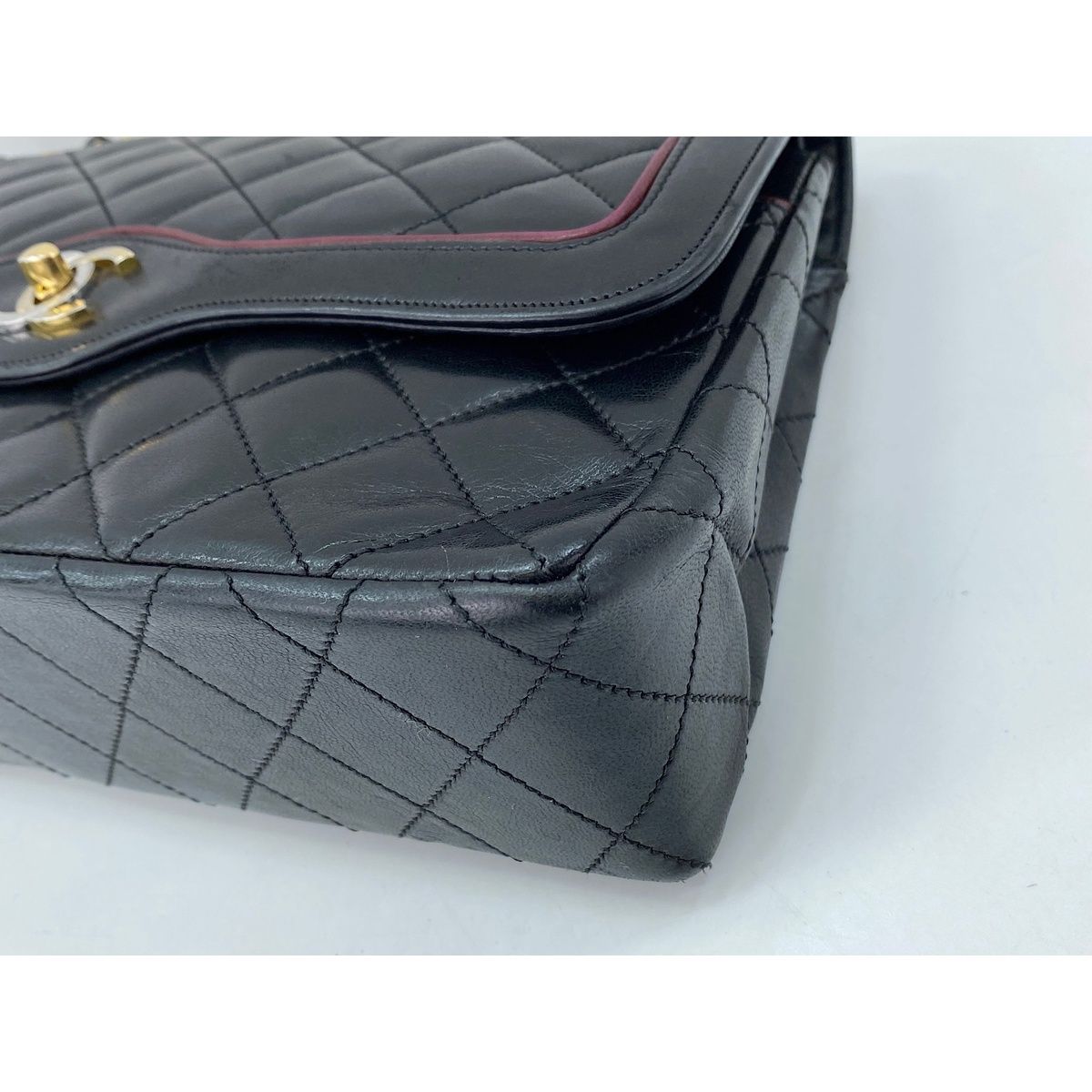 Chanel Shoulder Bag Quilted — view 7
