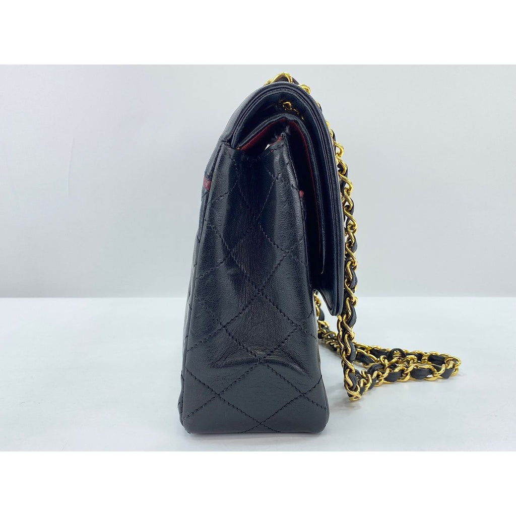 Chanel Shoulder Bag Quilted — view 4