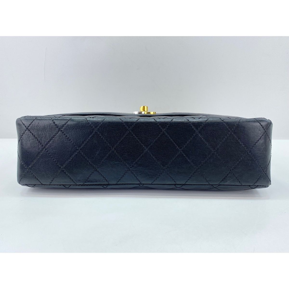 Chanel Shoulder Bag Quilted — view 6