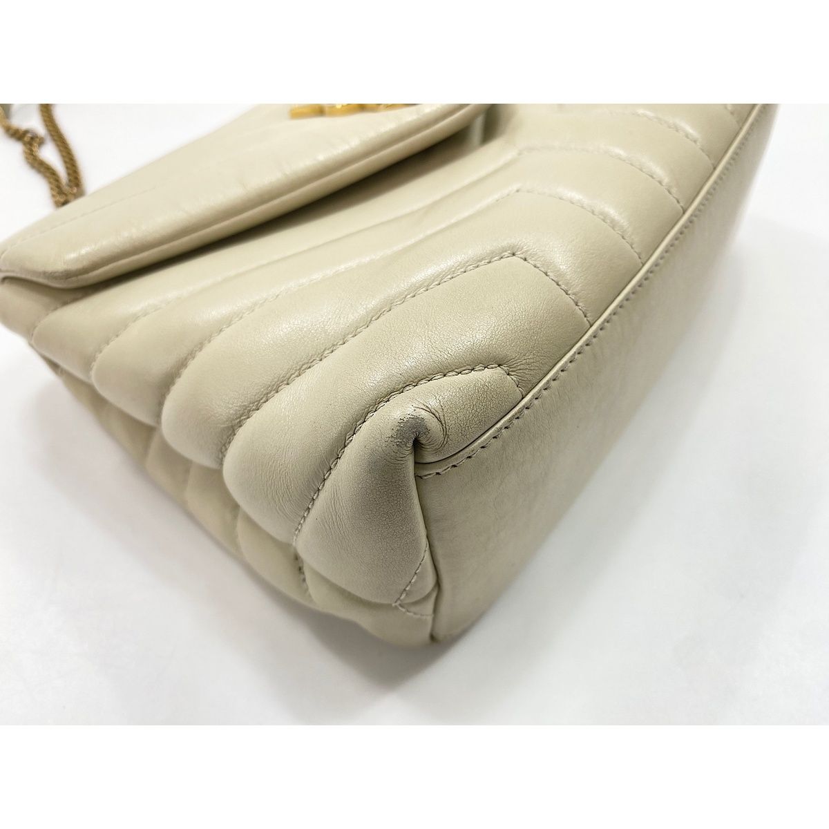 Saint Laurent Shoulder Bag Loulou Small — view 6