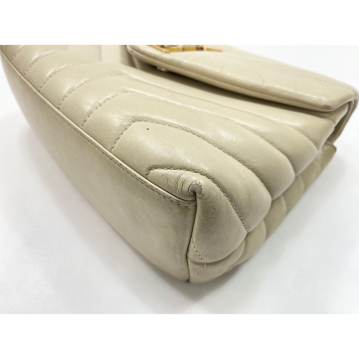 Saint Laurent Shoulder Bag Loulou Small — view 7