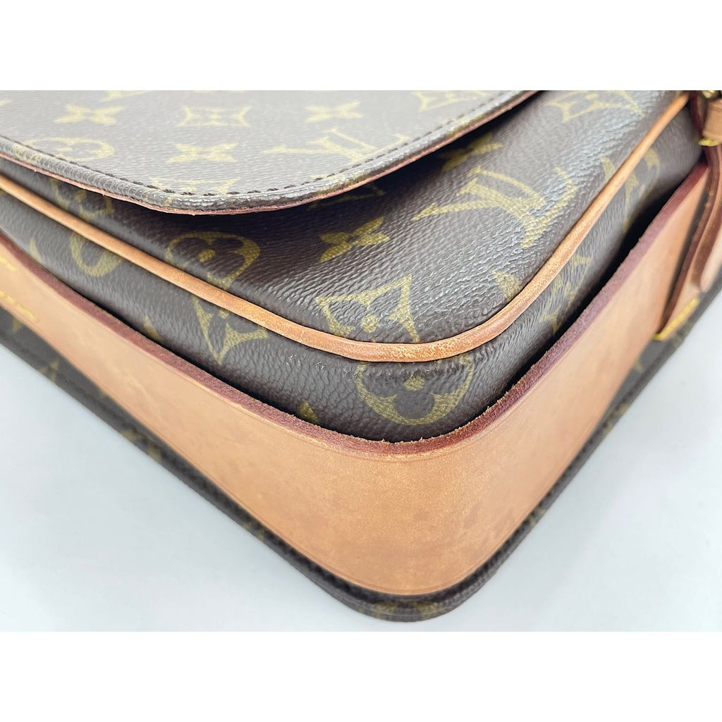 Louis Vuitton Shoulder Bag Cartouchiere GM — view 8