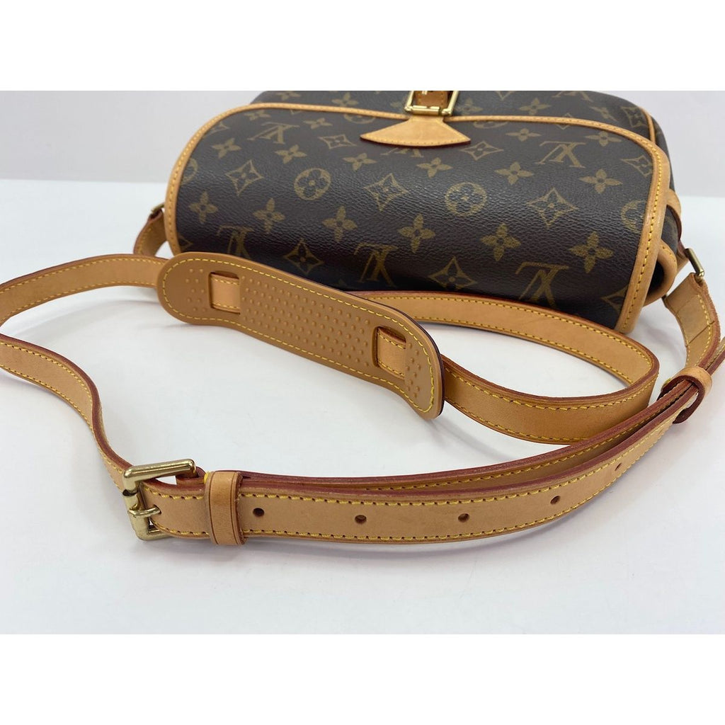Louis Vuitton Shoulder Bag Sologne — view 9
