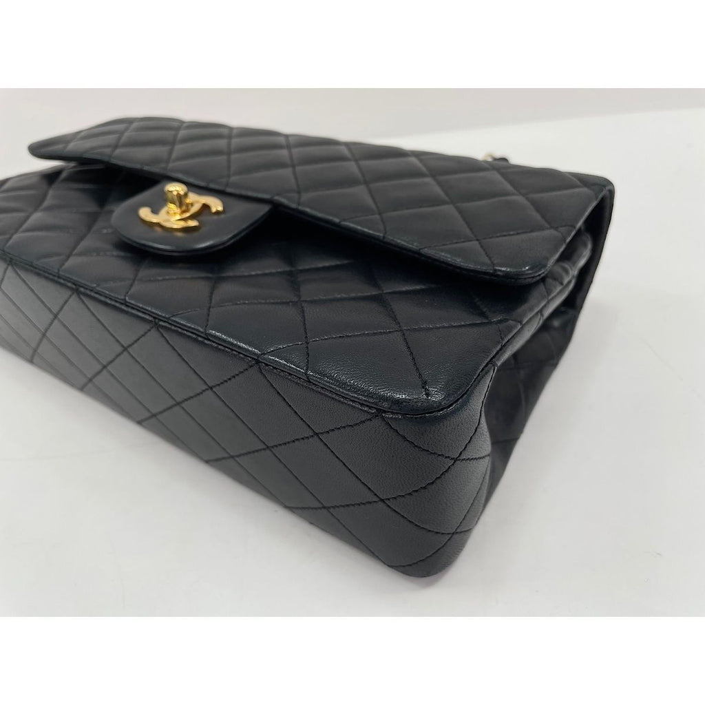 Chanel Shoulder Bag Quilted 25 — view 7