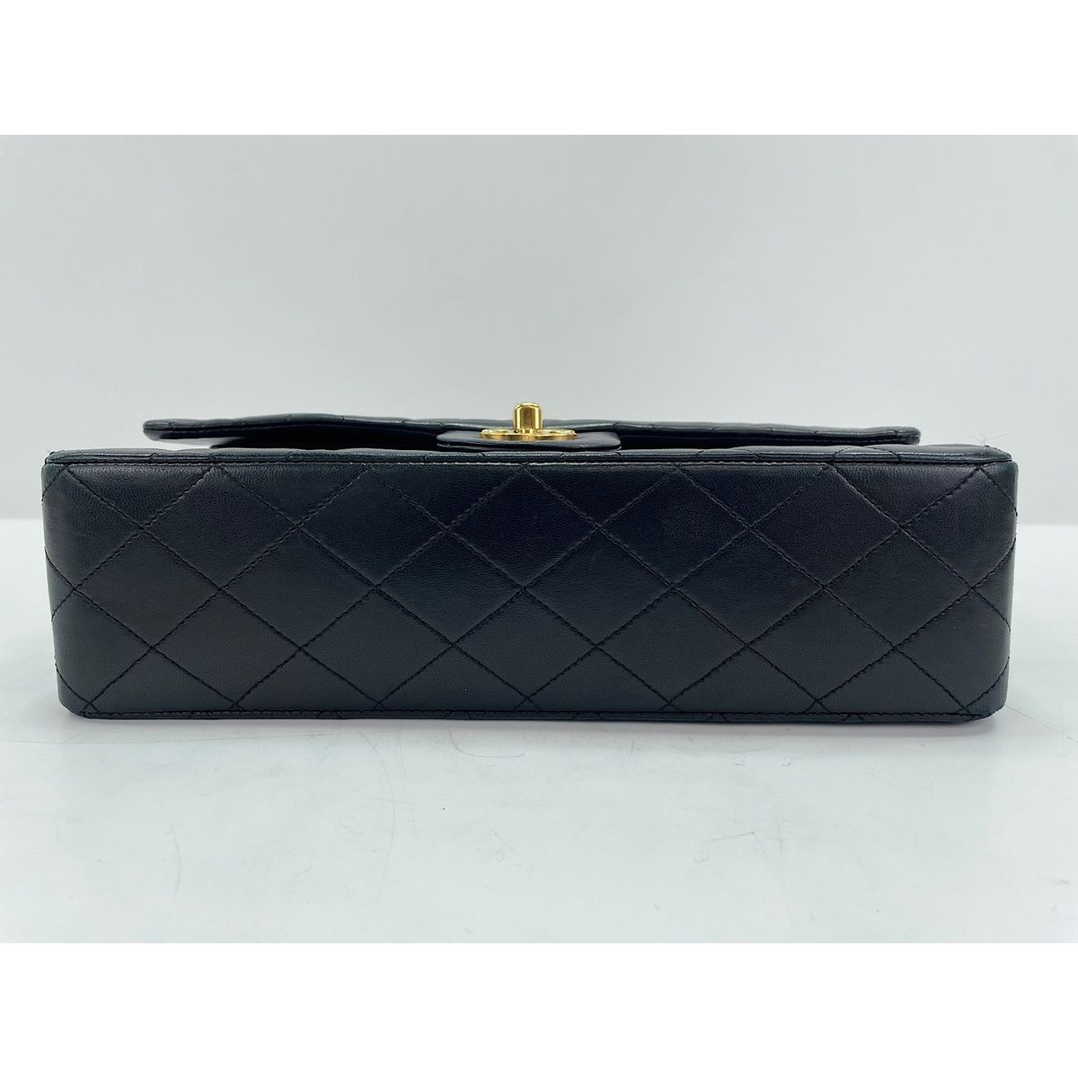 Chanel Shoulder Bag Quilted 25 — view 6