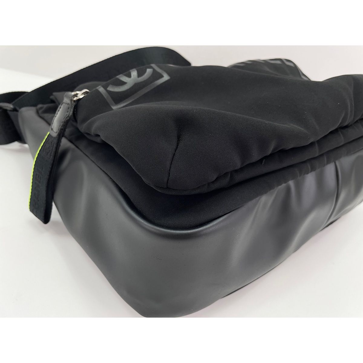 Chanel Shoulder Bag Sports Line — view 8