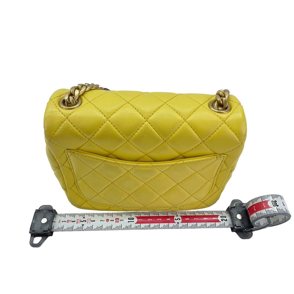 Chanel Shoulder Bag Mini Quilted — view 3