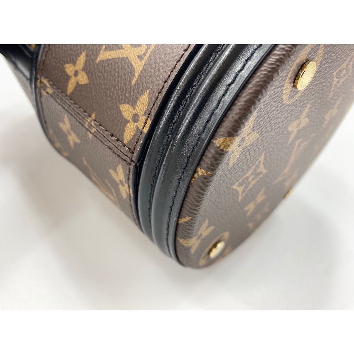 Louis Vuitton Shoulder Bag Kanoe — view 7