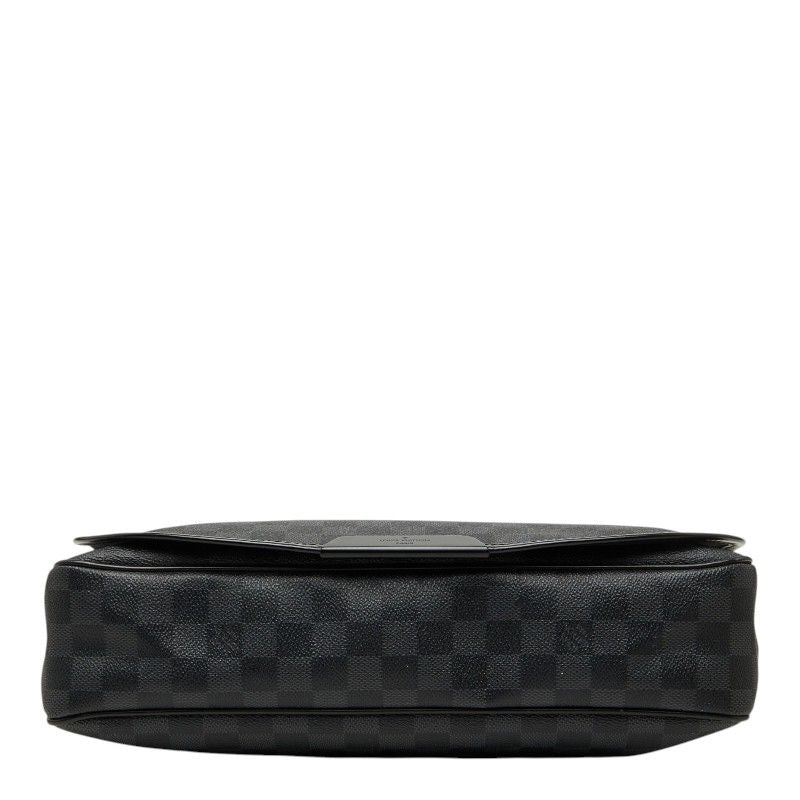 Louis Vuitton Damier Graphite Daniel MM Crossbody Shoulder Bag Black Leather — view 3