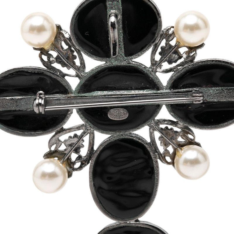 Chanel CC Logo Brooch 03 Black Silver Metal Faux Pearl Cles — view 3