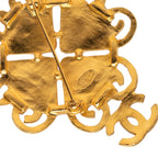 Chanel CC Logo Vintage Brooch 95 Gold Plated Resin — view 3