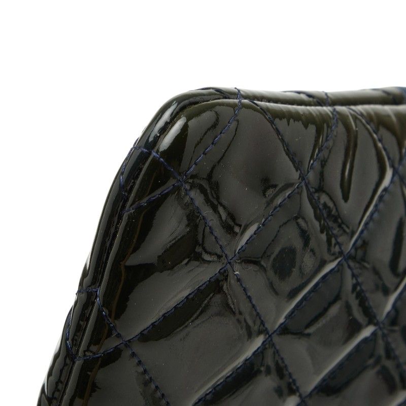 Chanel Quilted CC Logo Clutch Navy Green Lambskin Enamel — view 5