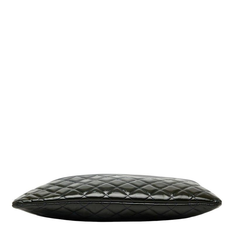 Chanel Quilted CC Logo Clutch Navy Green Lambskin Enamel — view 3