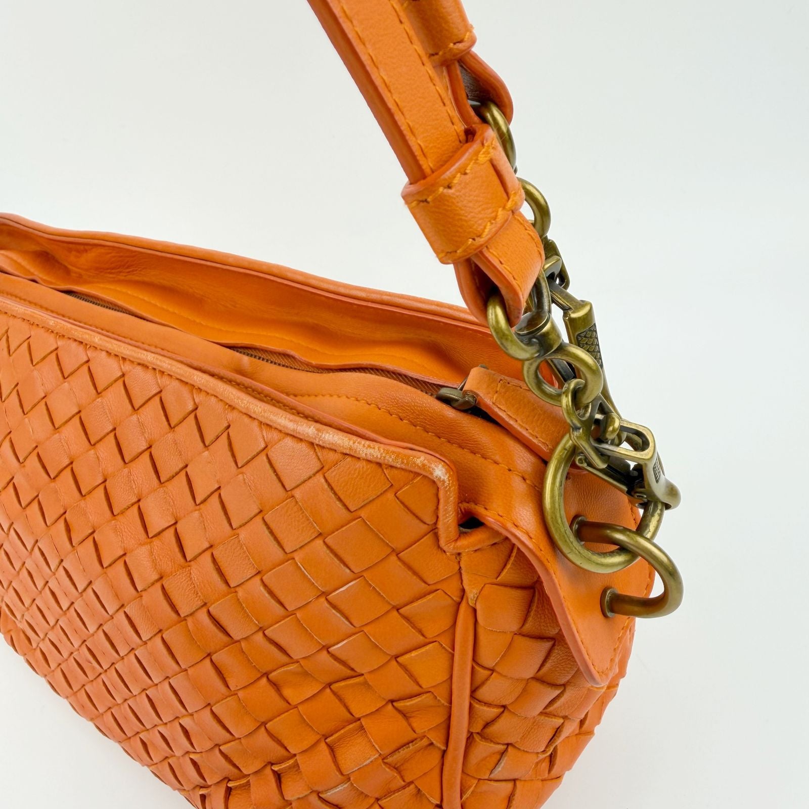 Bottega Veneta Intrecciato Shoulder Bag Leather Orange Gold Vintage — view 7