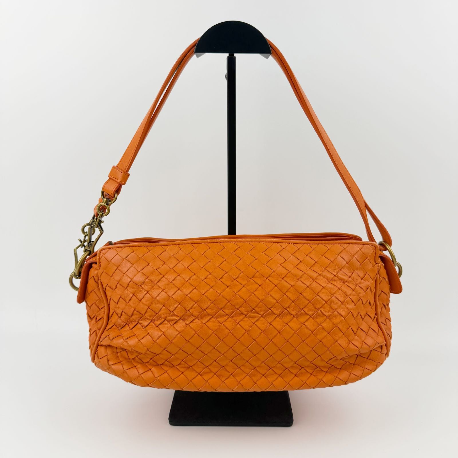 Bottega Veneta Intrecciato Shoulder Bag Leather Orange Gold Vintage — view 3