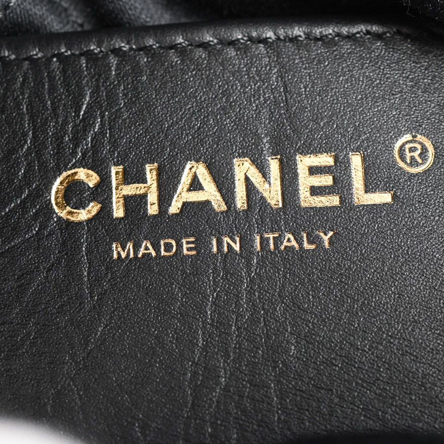 Chanel Shoulder Bag 22 Mini — view 6