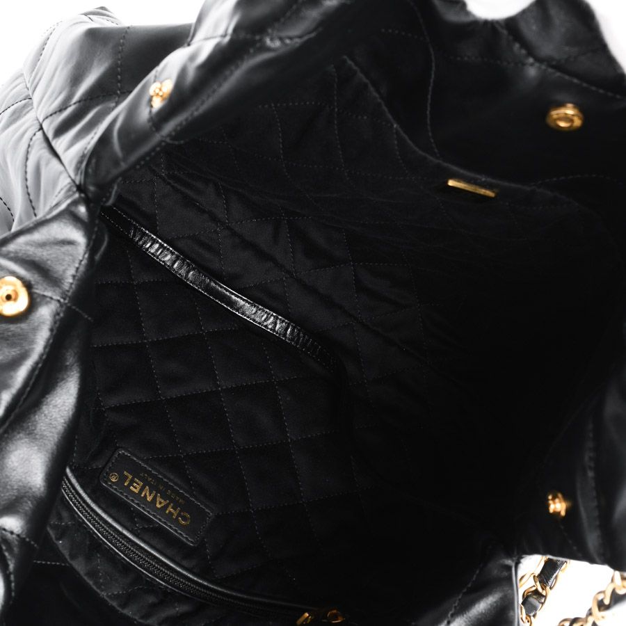 Chanel Shoulder Bag 22 Small — view 4