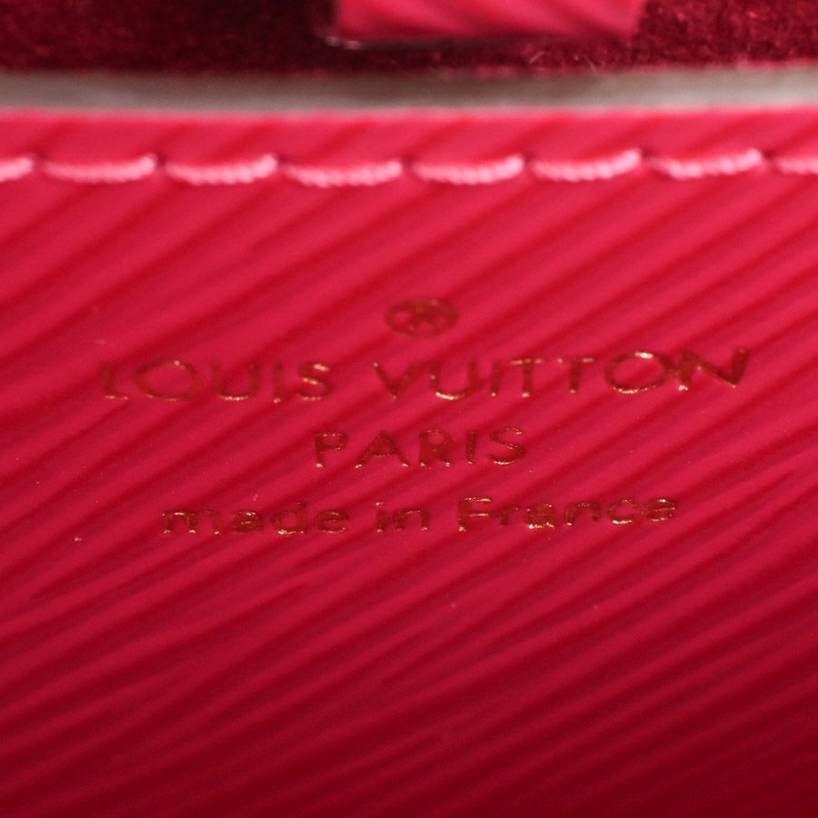 Louis Vuitton Shoulder Bag Twist Mini — view 6