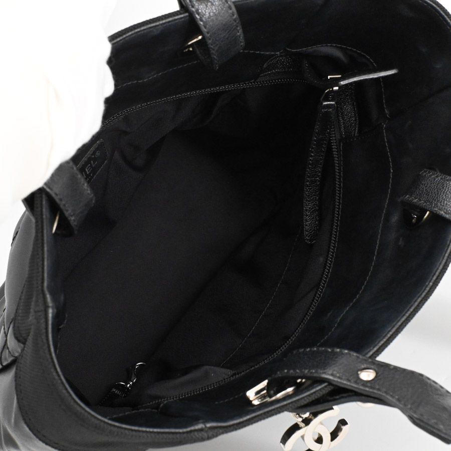 Chanel Tote Paris Biarritz PM — view 4