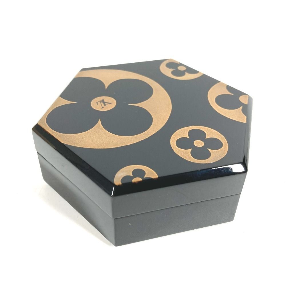Louis Vuitton Case Limited to 200 Wajima Lacquer Black Shoulder — view 6