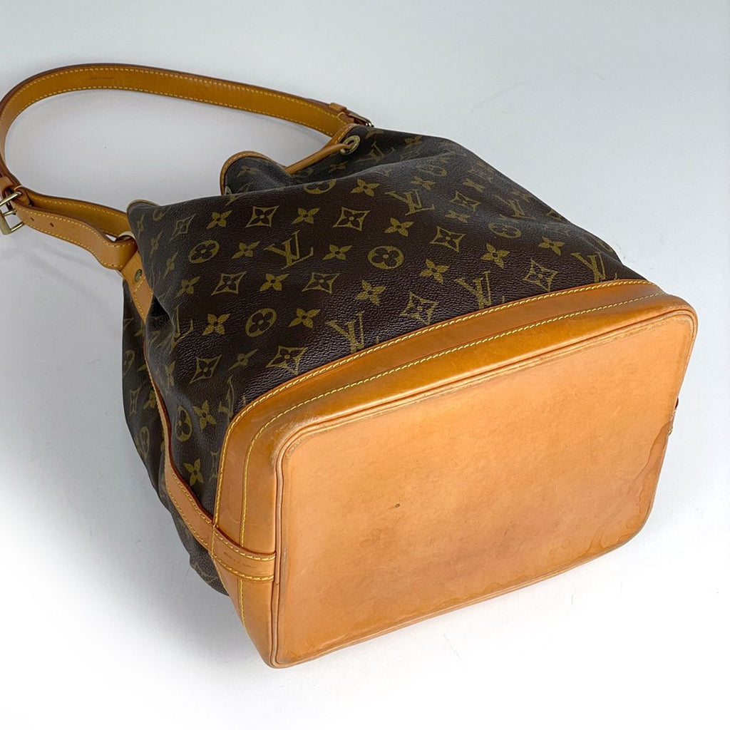 Louis Vuitton Noe Shoulder Drawstring Bag Monogram Brown — view 2