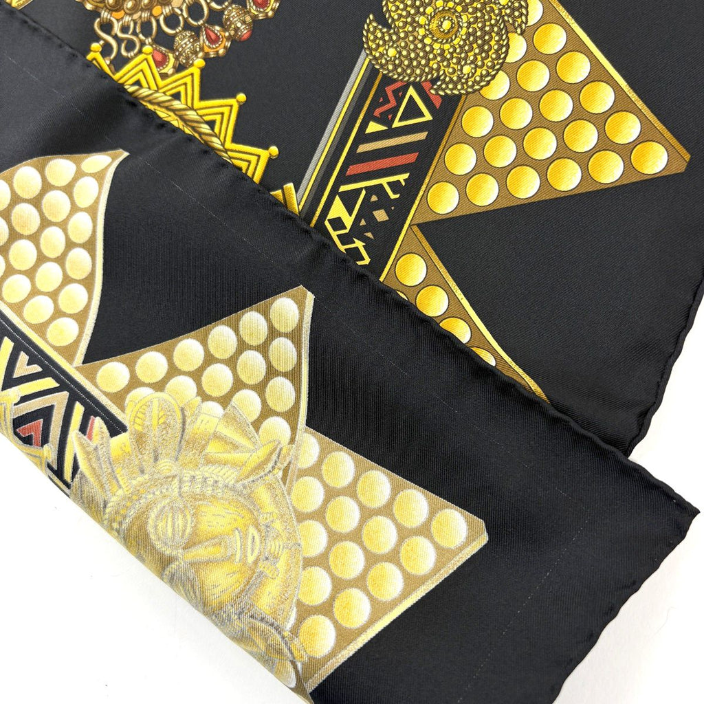 Hermes Carre 90 L'or Des Chefs Gold of the Chiefs Scarf Silk Black Yellow — view 3