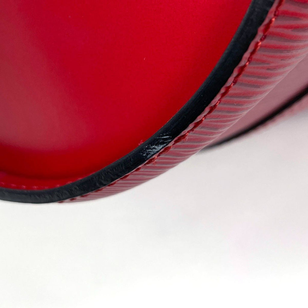 Louis Vuitton Souffle Tube Handbag — view 3
