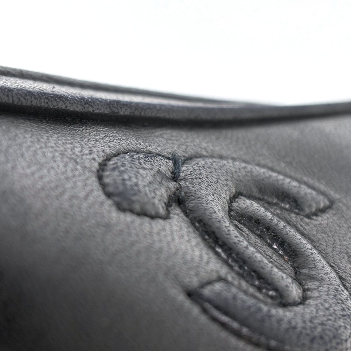 Chanel CC Logo Chain Shoulder Bag Quilted Fringe Leather Black — view 5