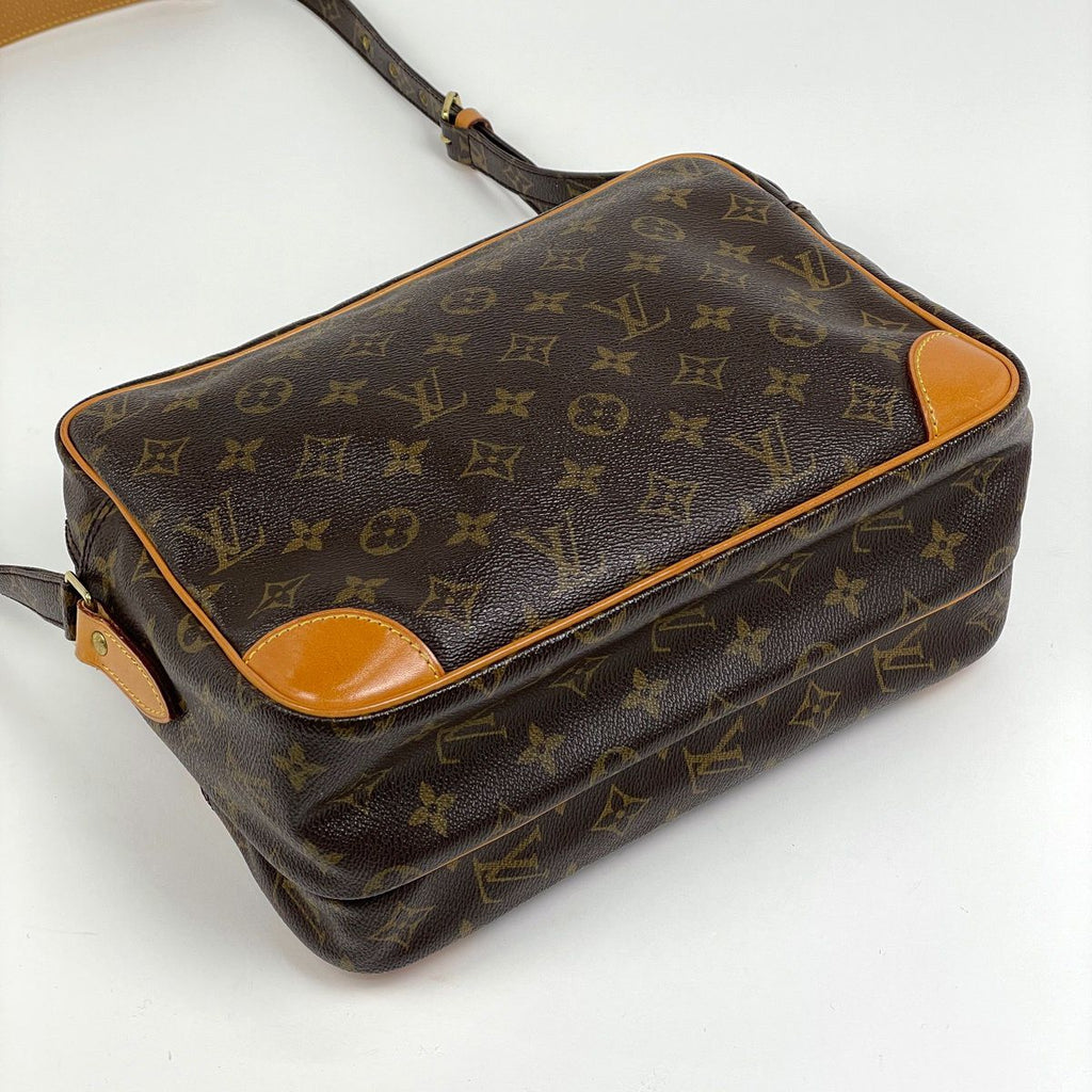 Louis Vuitton Nile Shoulder Bag Monogram Brown — view 2