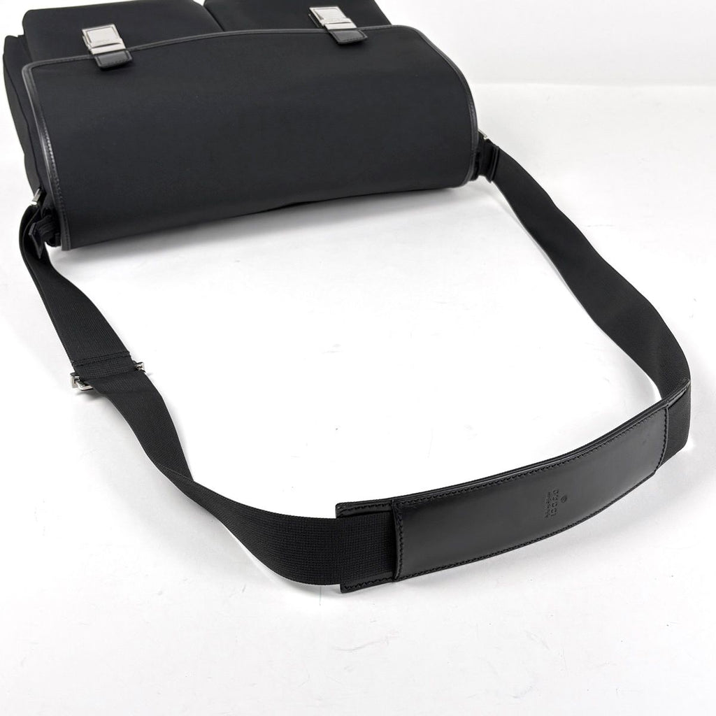 Gucci Logo Shoulder Bag Nylon Black — view 5