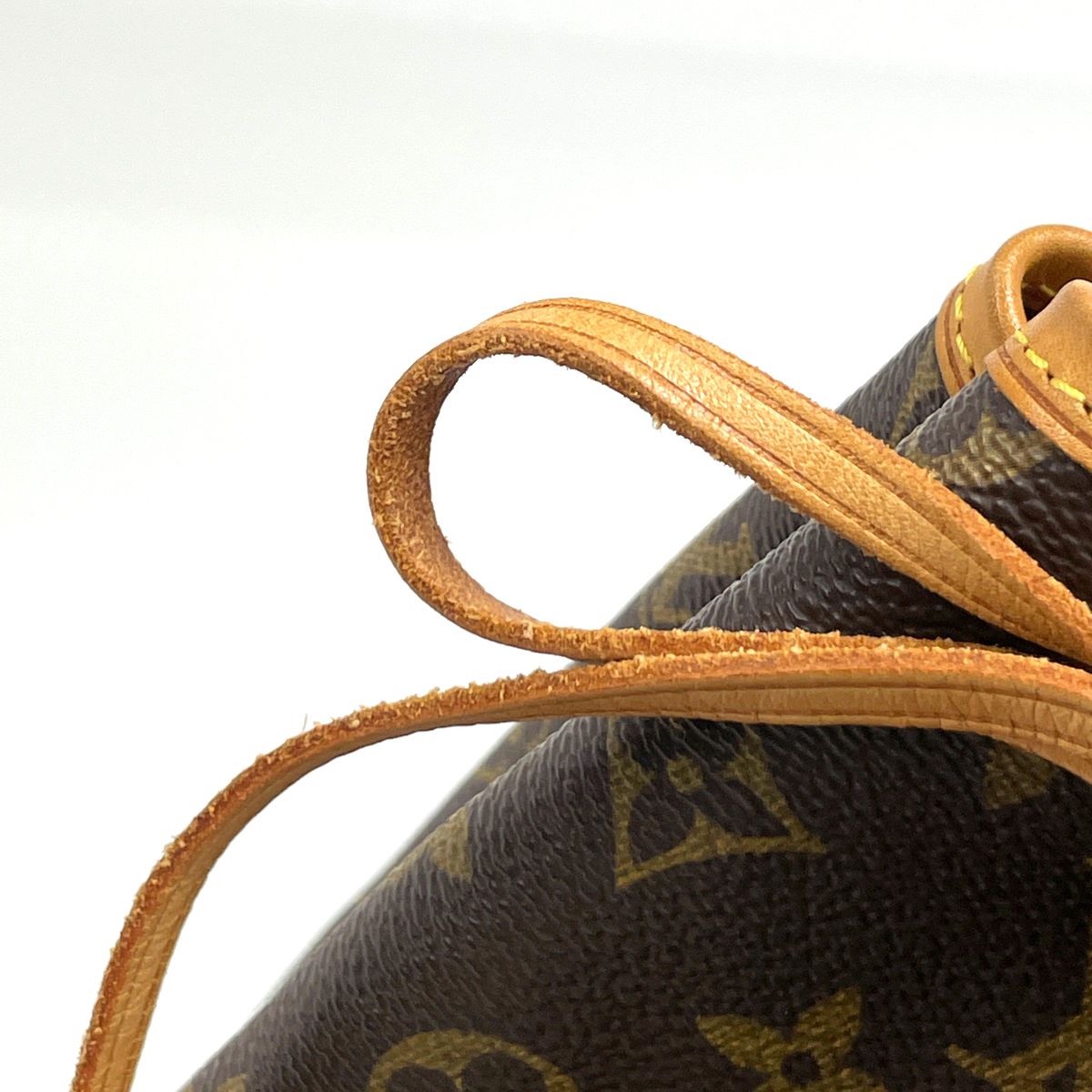 Louis Vuitton Noe Shoulder Drawstring Bag Monogram Brown — view 5